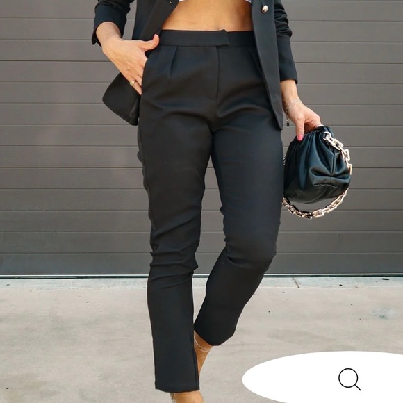 Vici Making Boss Moves pocketed straight leg pants - Black (size: L). NWT - Picture 4 of 6